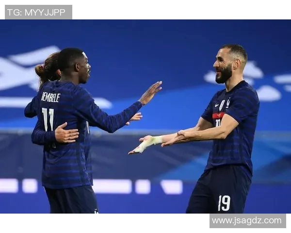 英格兰与丹麦激战正酣谁能在这场对决中笑到最后